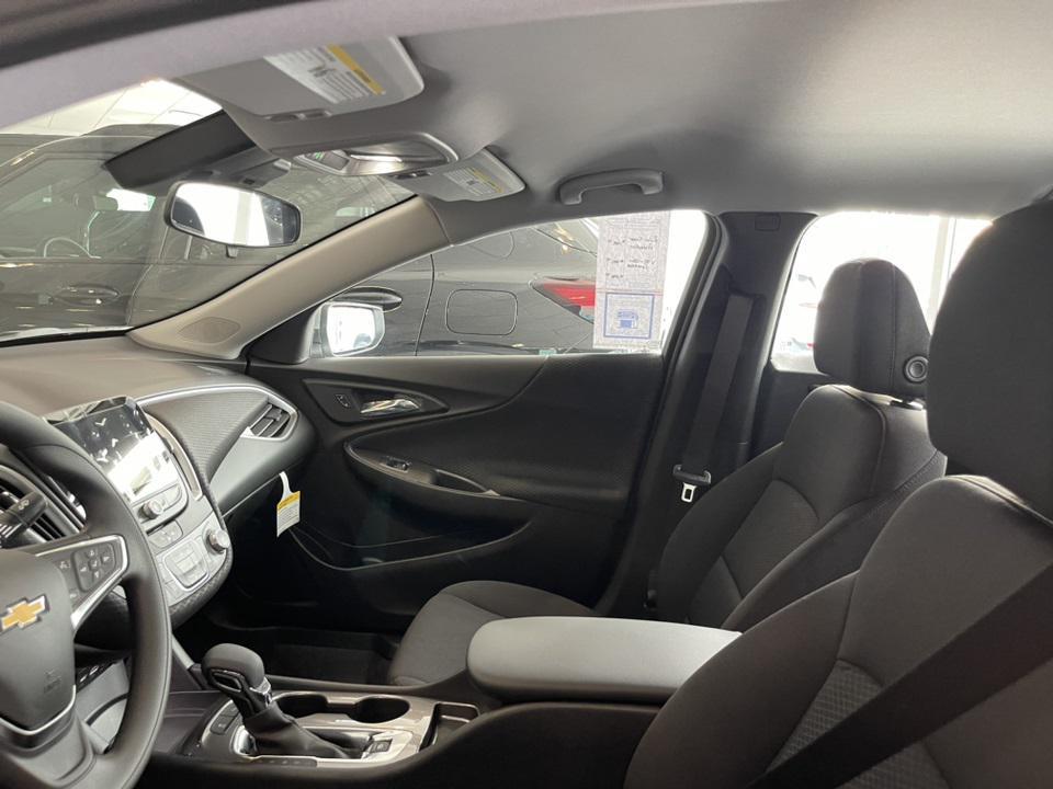 new 2025 Chevrolet Malibu car, priced at $25,000