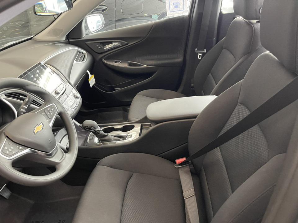 new 2025 Chevrolet Malibu car, priced at $25,000