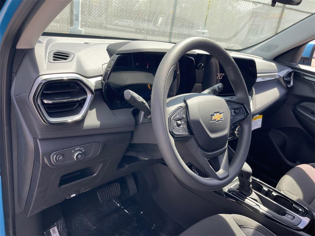 new 2025 Chevrolet TrailBlazer car, priced at $26,385