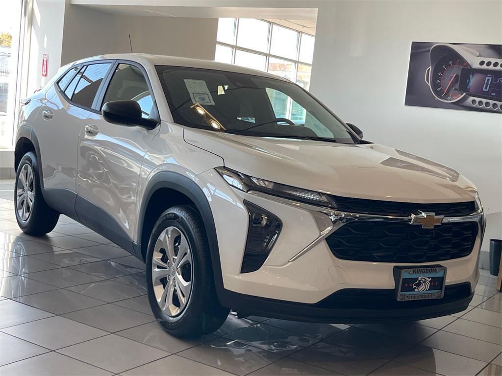 new 2026 Chevrolet Trax car, priced at $22,995