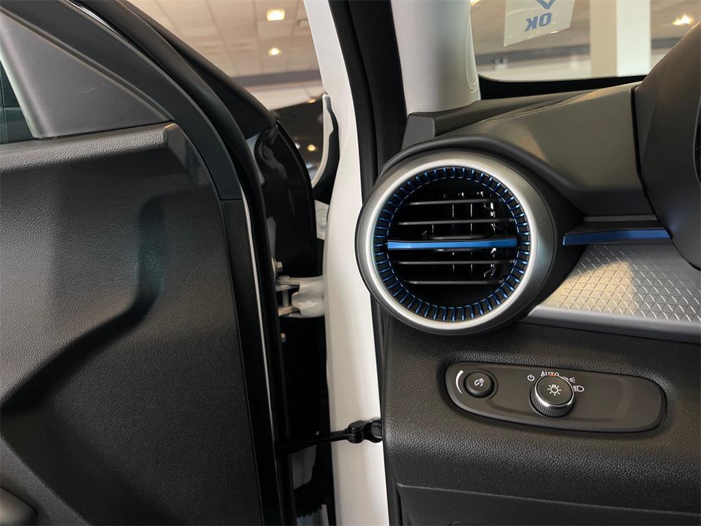 new 2026 Chevrolet Trax car, priced at $22,995