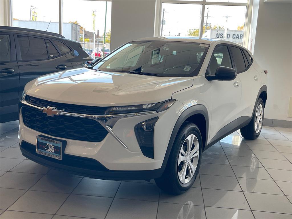 new 2026 Chevrolet Trax car, priced at $22,995