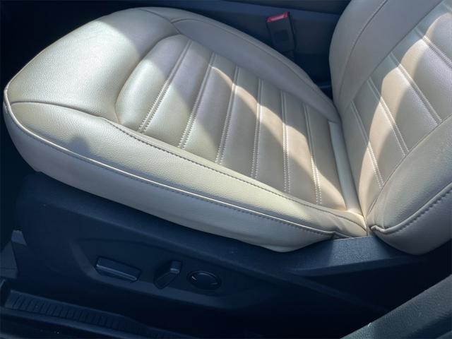 used 2023 Ford Edge car, priced at $23,100