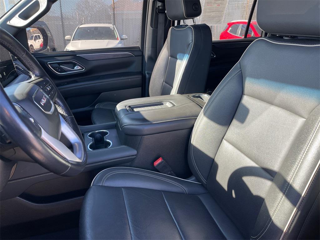used 2022 GMC Yukon XL car, priced at $45,000