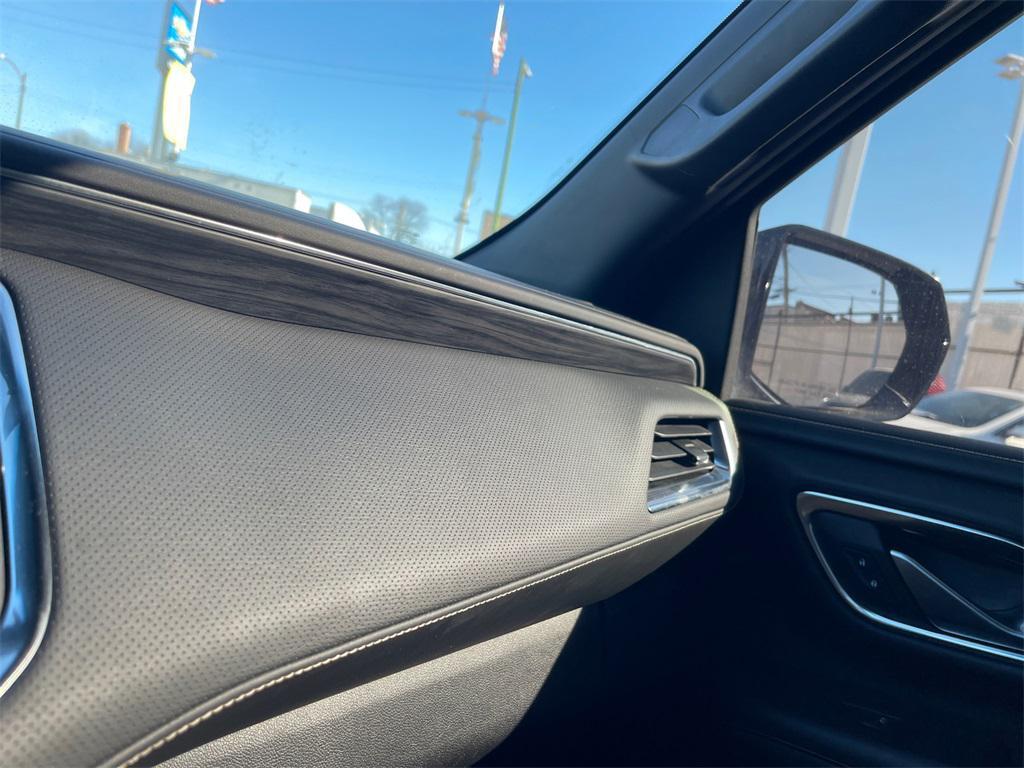 used 2022 GMC Yukon XL car, priced at $45,000