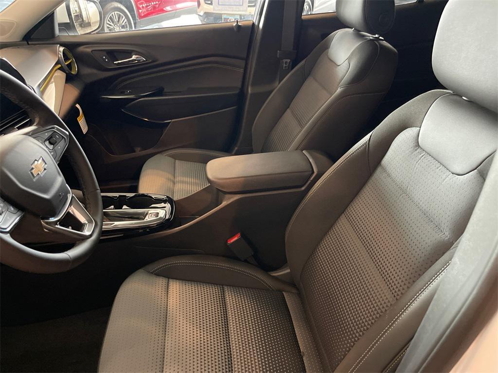 new 2025 Chevrolet Trax car, priced at $25,760