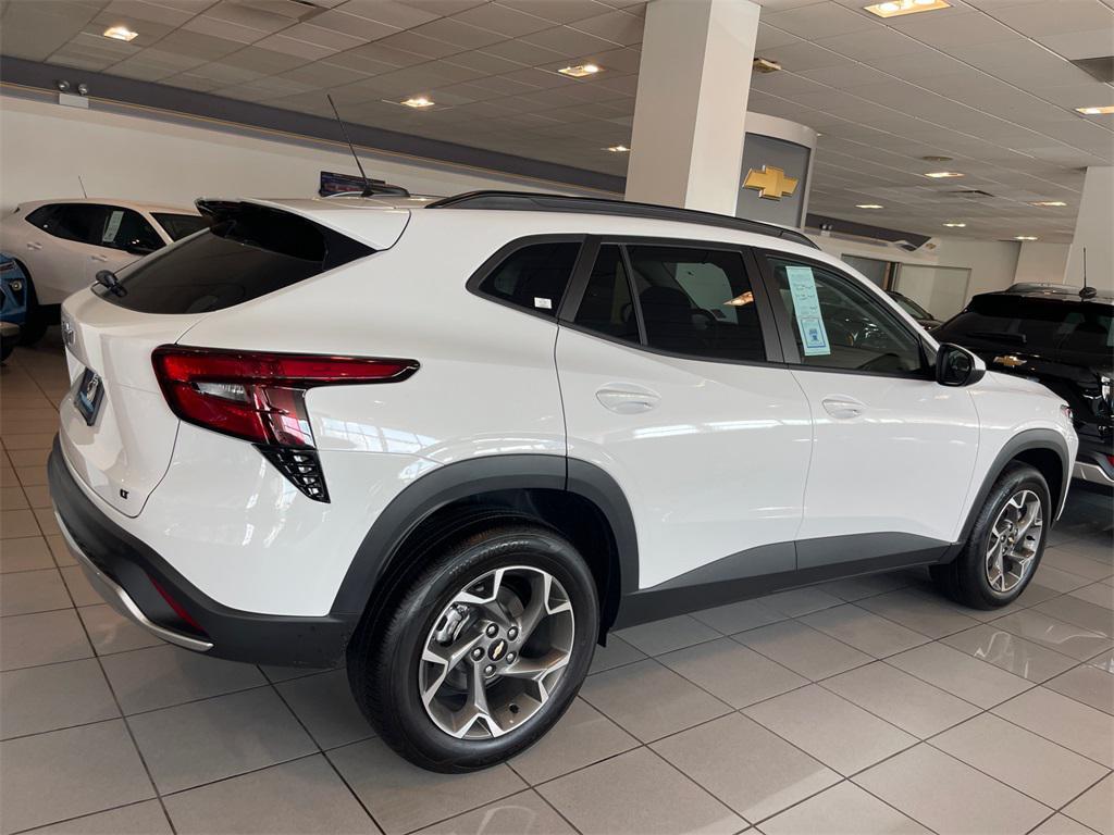 new 2025 Chevrolet Trax car, priced at $25,760