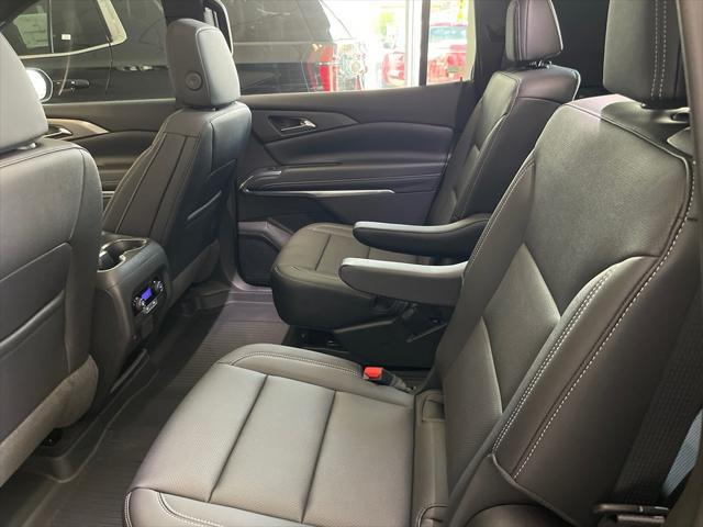 new 2025 Chevrolet Traverse car, priced at $46,970