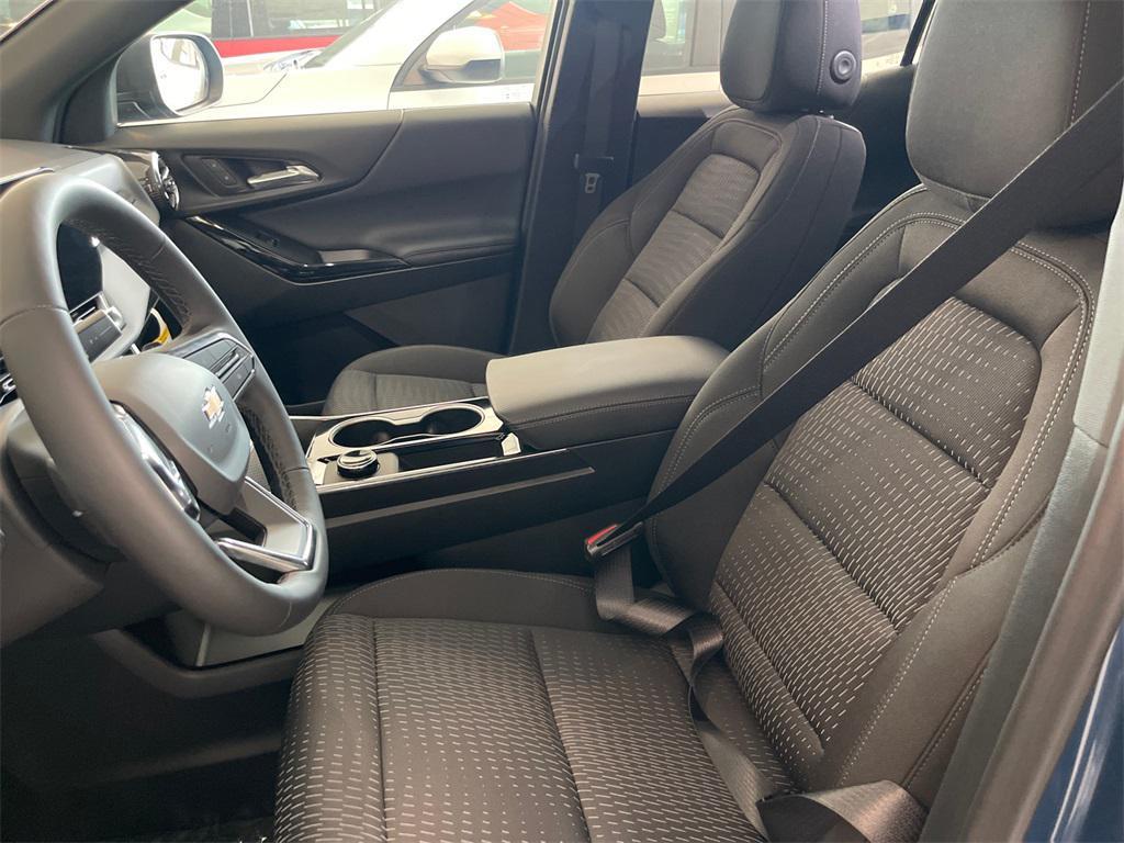 new 2026 Chevrolet Equinox car, priced at $30,495