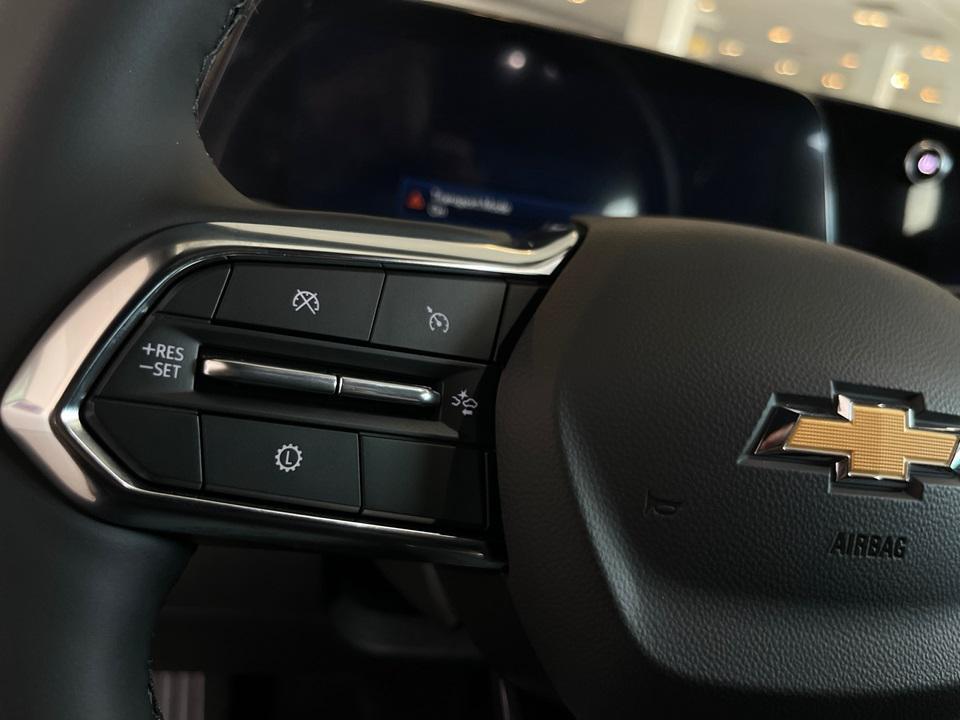 new 2026 Chevrolet Equinox car, priced at $30,495