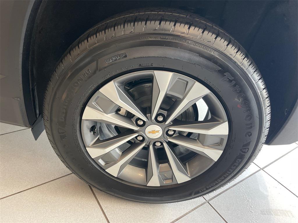 new 2026 Chevrolet Equinox car, priced at $30,495