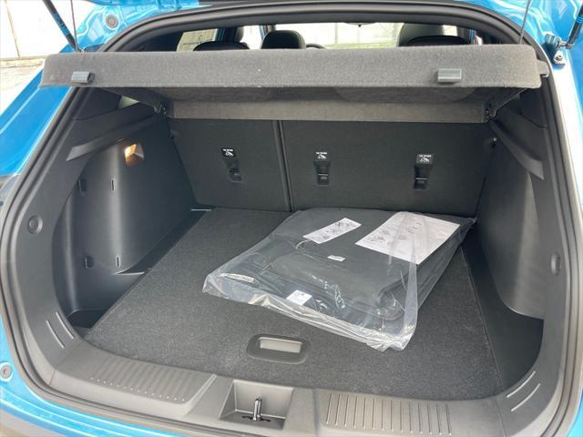 new 2025 Chevrolet Trax car, priced at $28,230