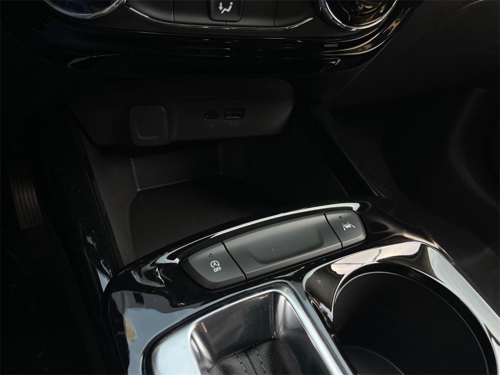 new 2025 Chevrolet Trax car, priced at $24,095