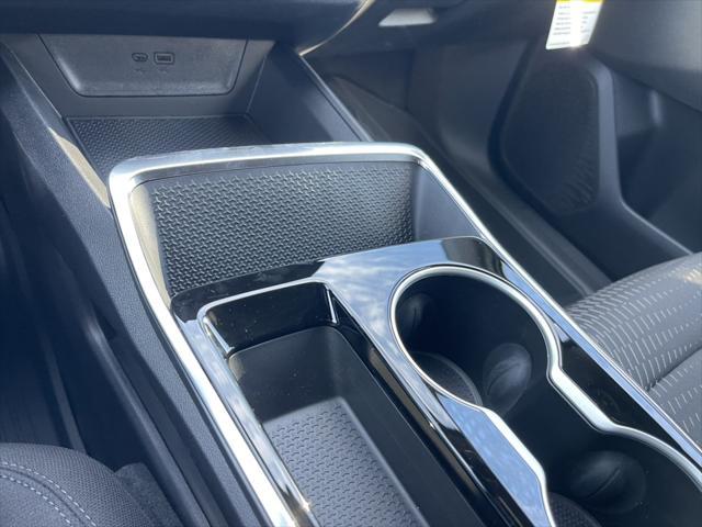 new 2025 Chevrolet Equinox car, priced at $30,245