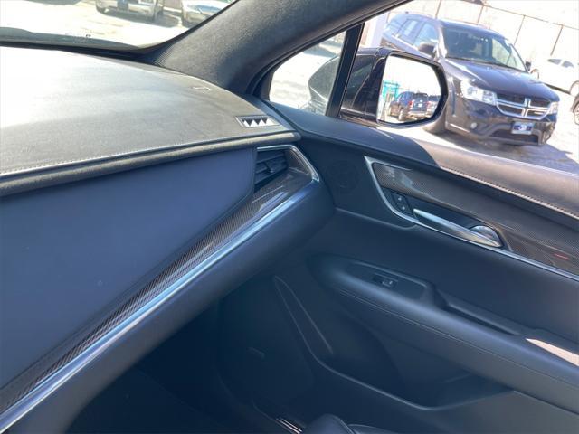 used 2019 Cadillac XT5 car, priced at $25,300