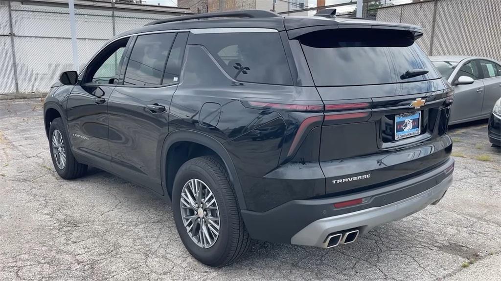 used 2025 Chevrolet Traverse car, priced at $34,254