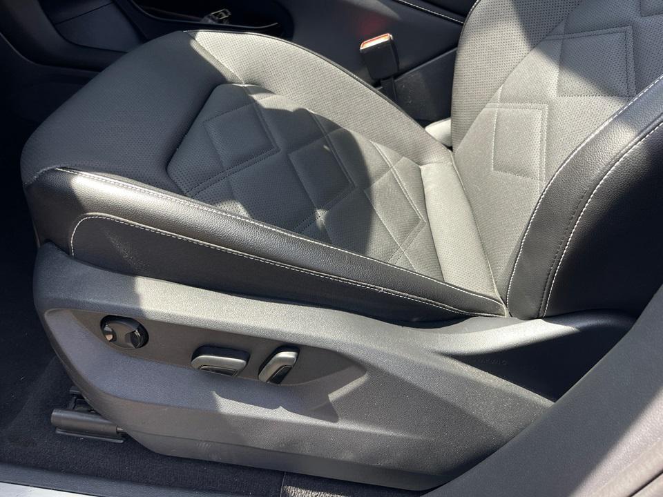 used 2024 Volkswagen Atlas car, priced at $31,995
