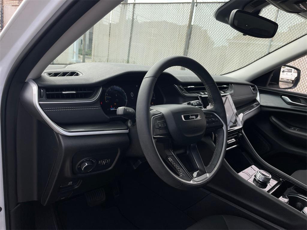 used 2023 Jeep Grand Cherokee car