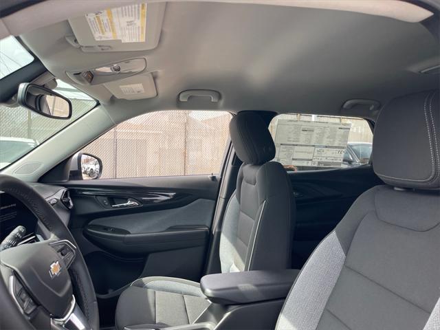 new 2025 Chevrolet TrailBlazer car, priced at $28,475