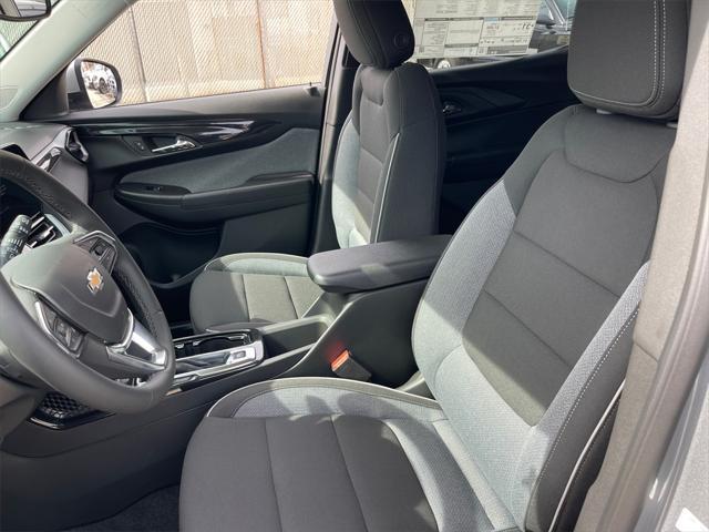 new 2025 Chevrolet TrailBlazer car, priced at $28,475