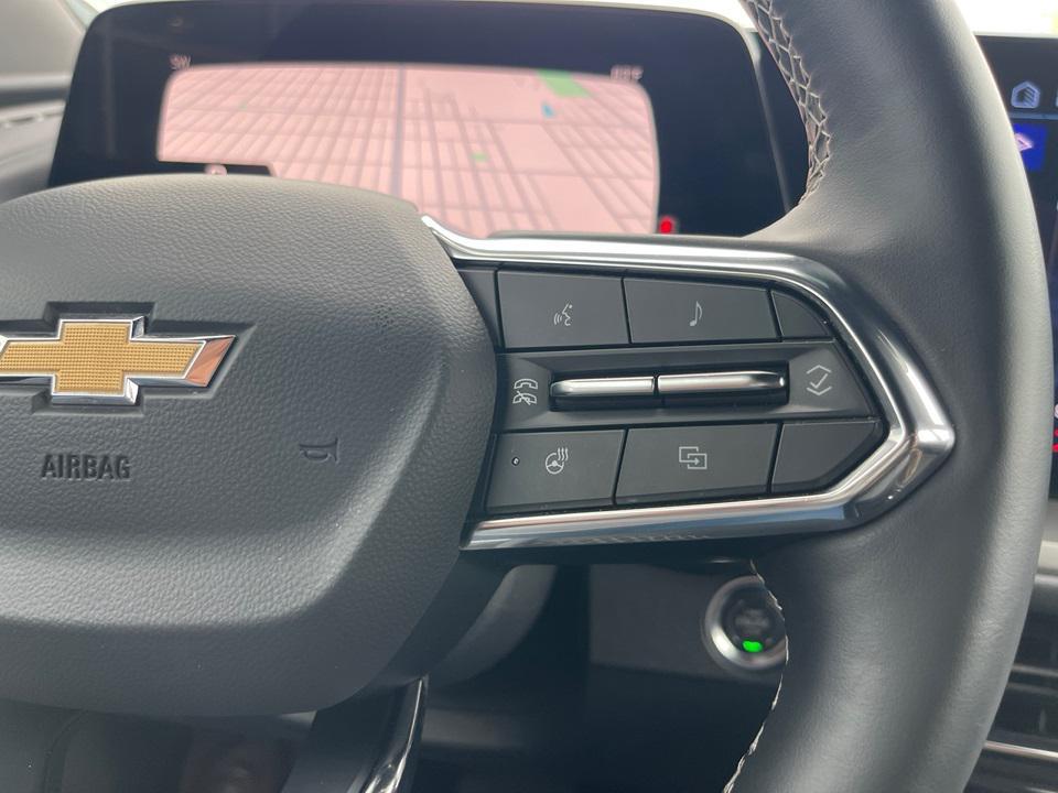 used 2025 Chevrolet Traverse car, priced at $38,500