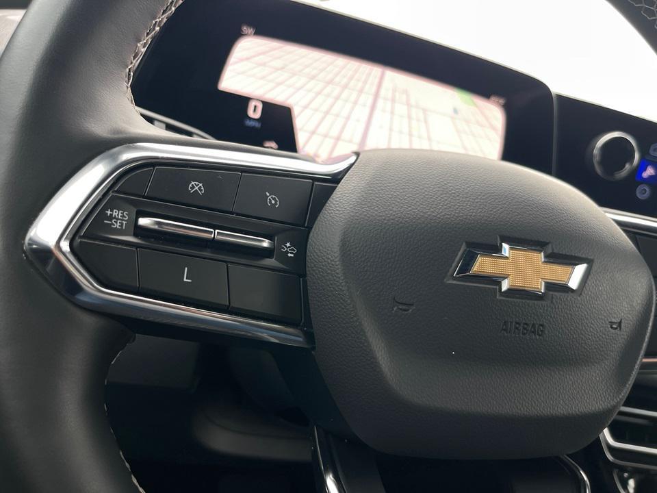 used 2025 Chevrolet Traverse car, priced at $38,500