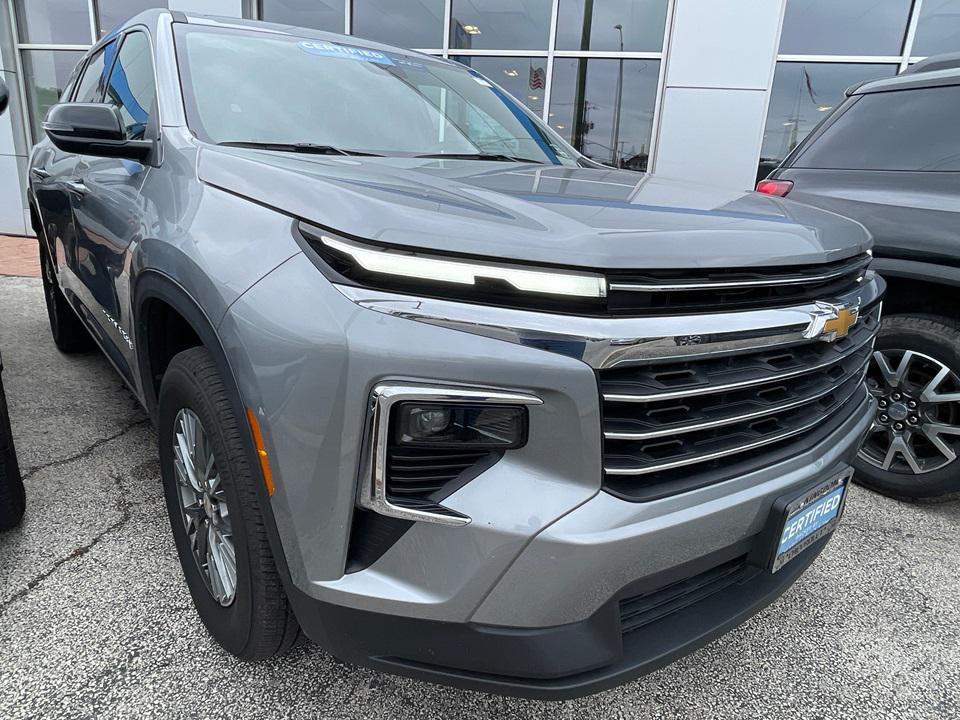 used 2025 Chevrolet Traverse car, priced at $38,500