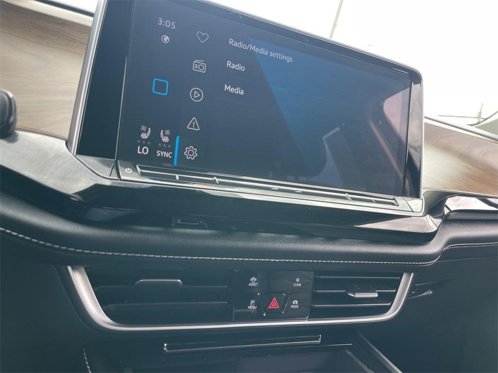 used 2024 Volkswagen Atlas car, priced at $29,000