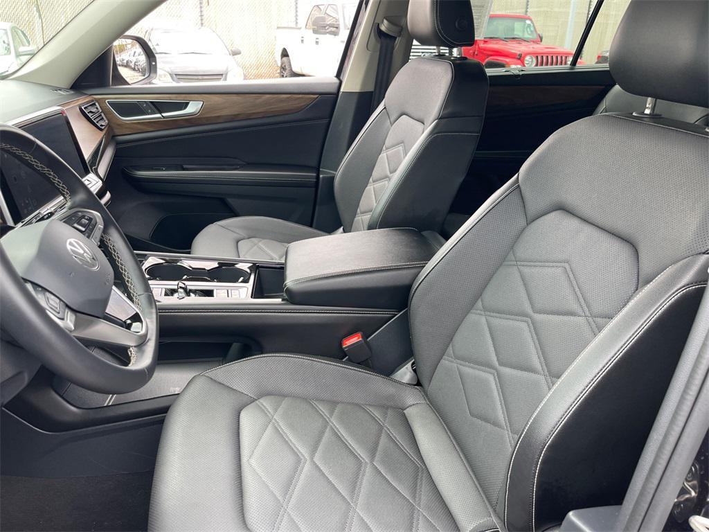 used 2024 Volkswagen Atlas car, priced at $29,000