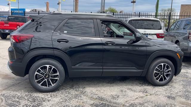 new 2025 Chevrolet TrailBlazer car, priced at $28,475