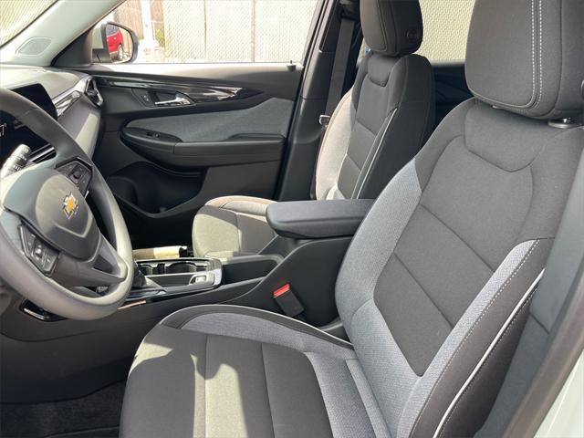 new 2025 Chevrolet TrailBlazer car, priced at $25,990