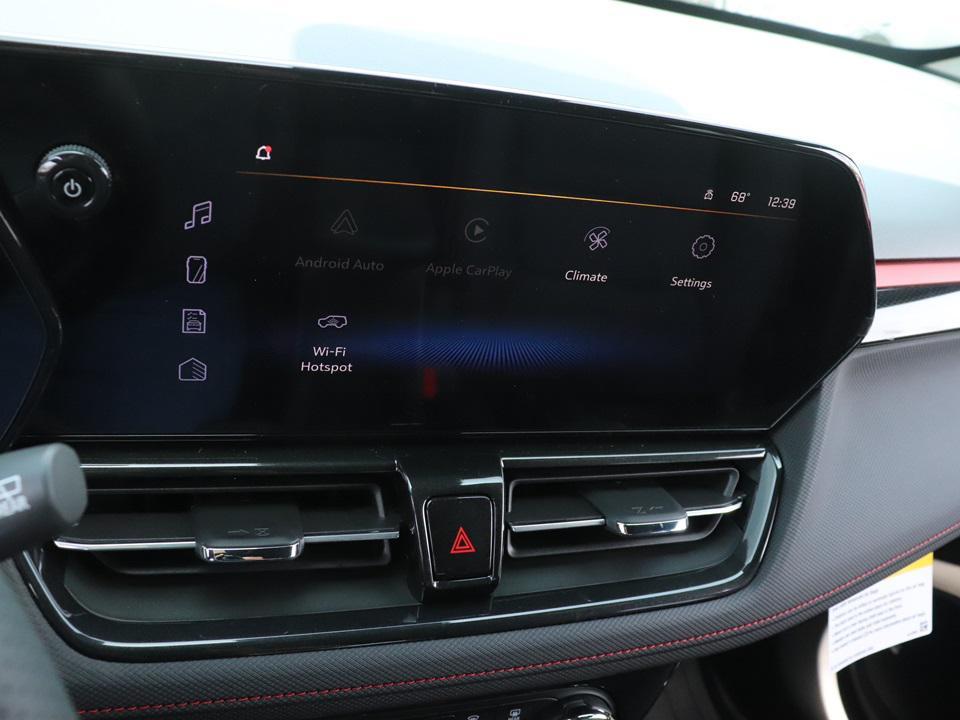 new 2025 Chevrolet TrailBlazer car, priced at $33,825
