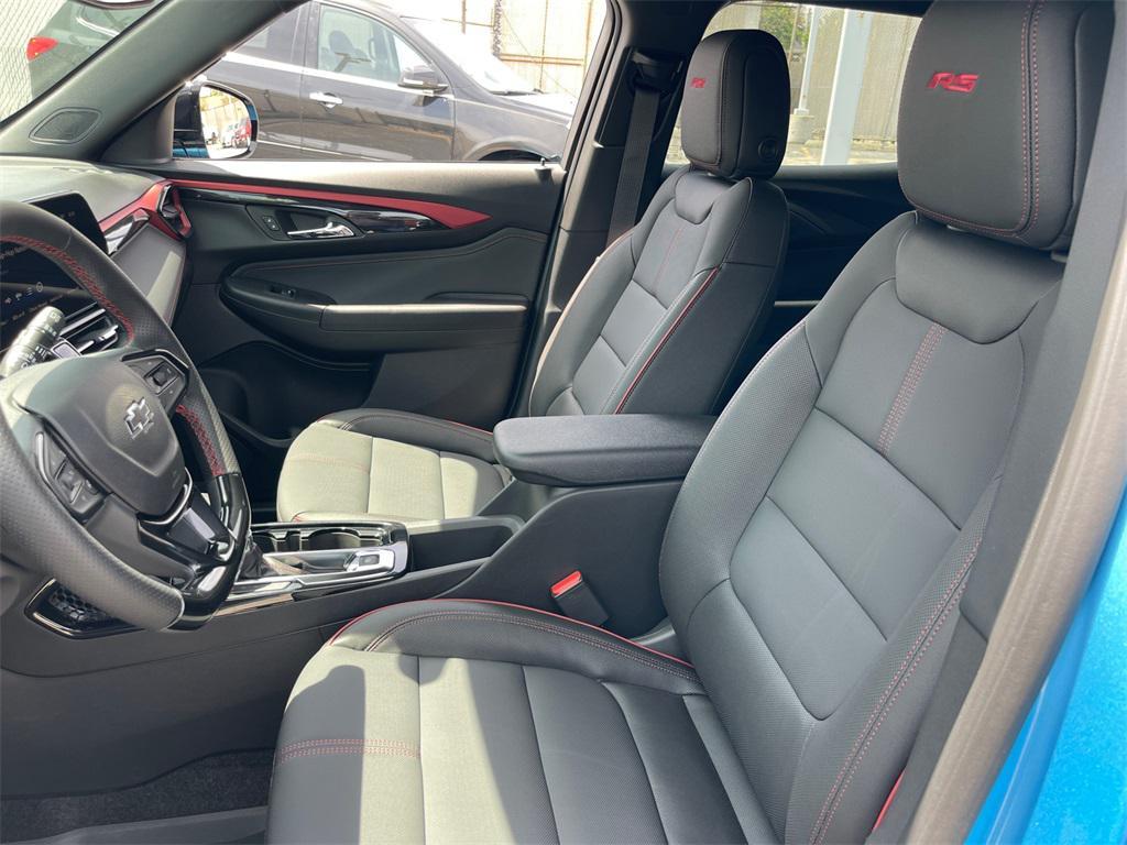 new 2025 Chevrolet TrailBlazer car, priced at $33,825