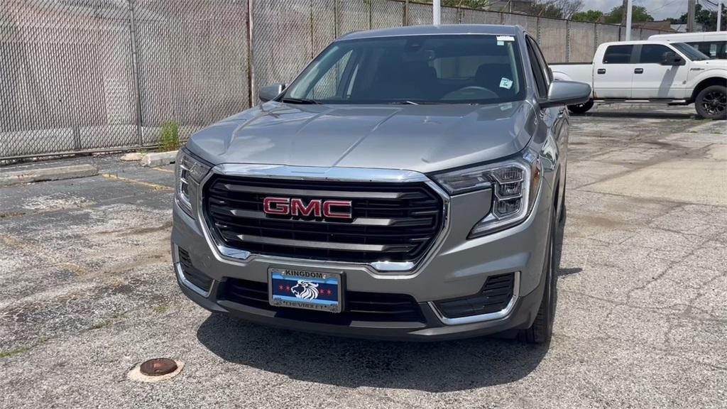used 2024 GMC Terrain car, priced at $26,500