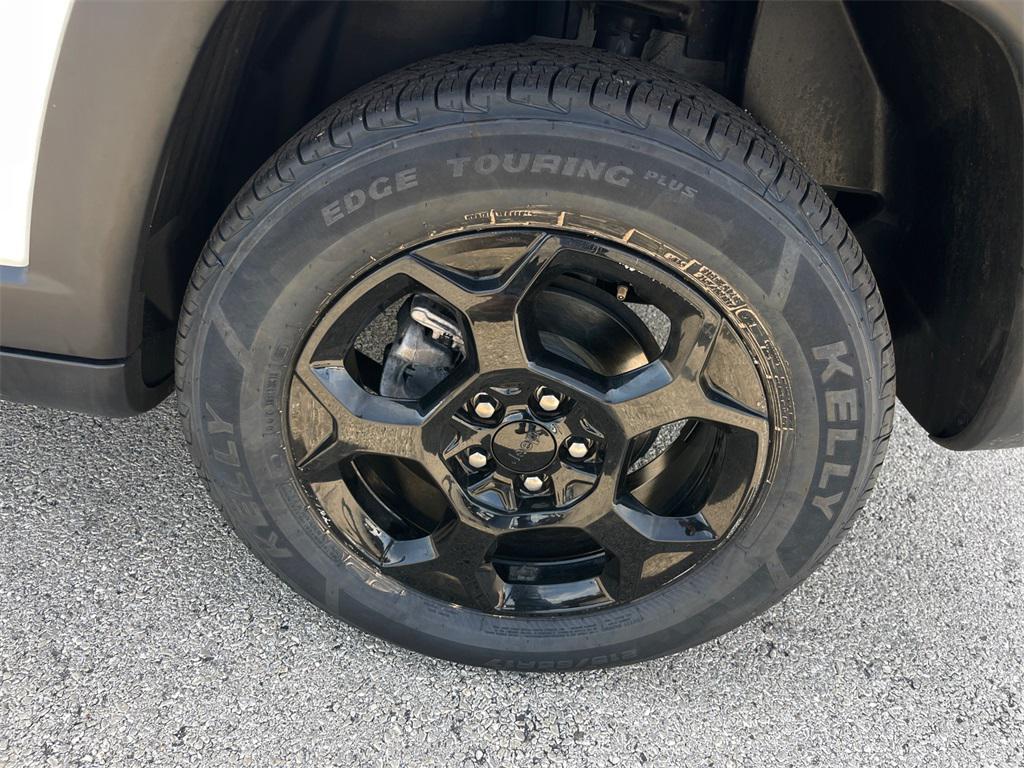 used 2024 Jeep Compass car, priced at $22,000