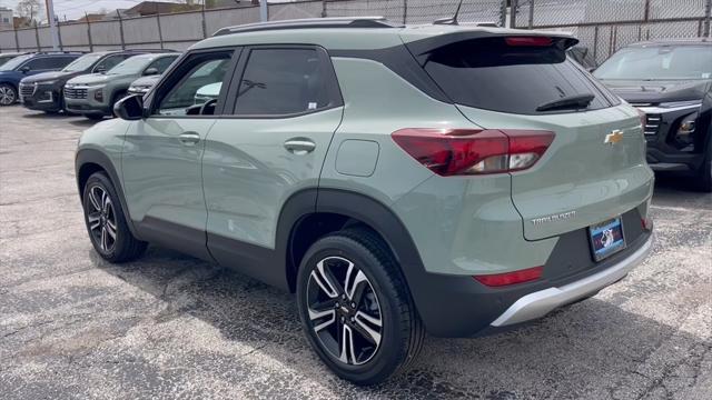 new 2025 Chevrolet TrailBlazer car, priced at $27,475