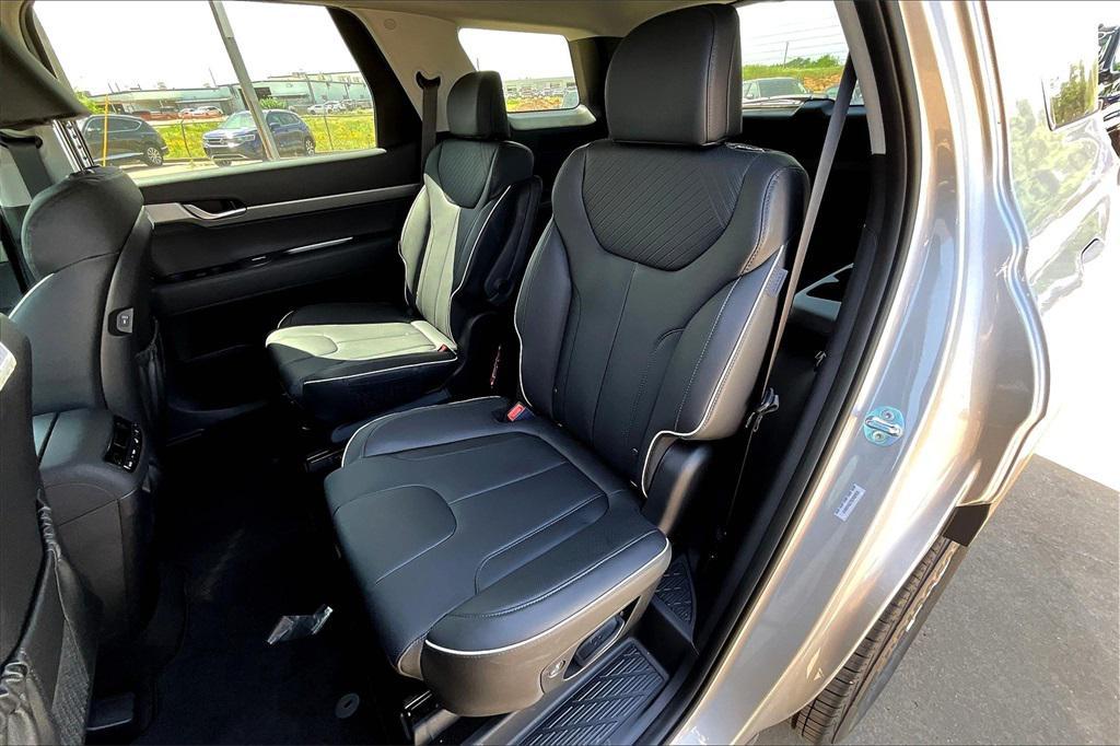 new 2025 Hyundai Palisade car, priced at $38,293