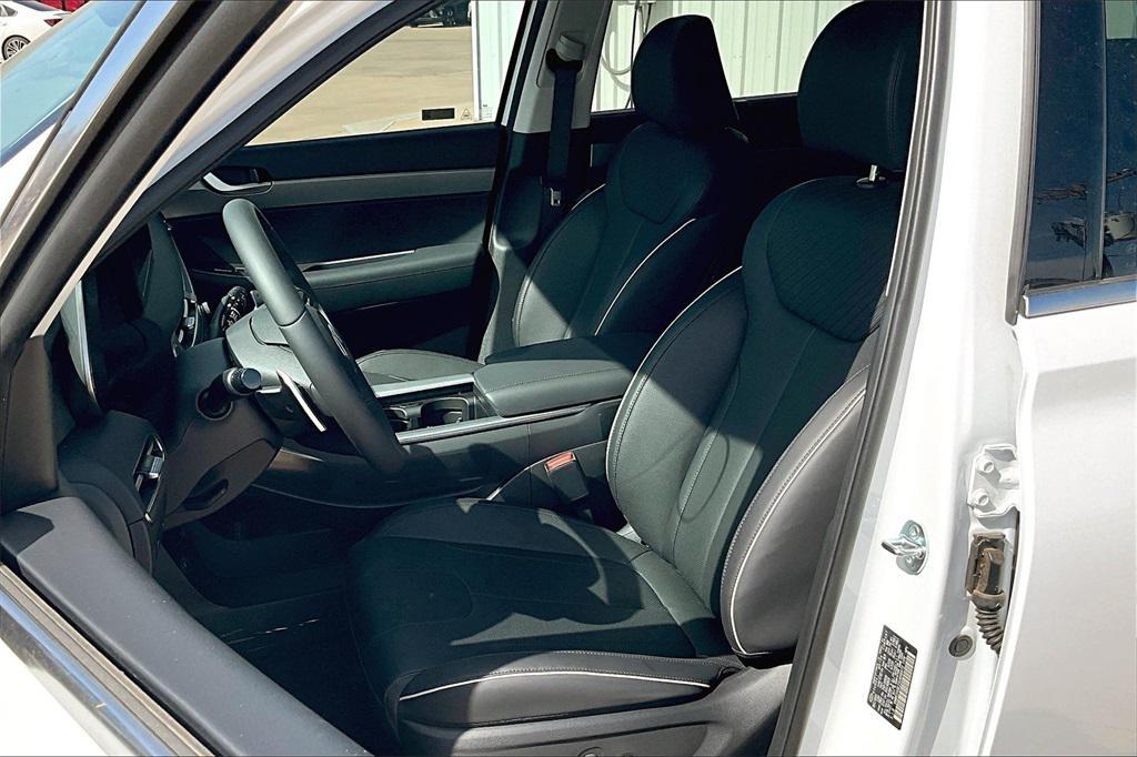 new 2025 Hyundai Palisade car, priced at $40,164