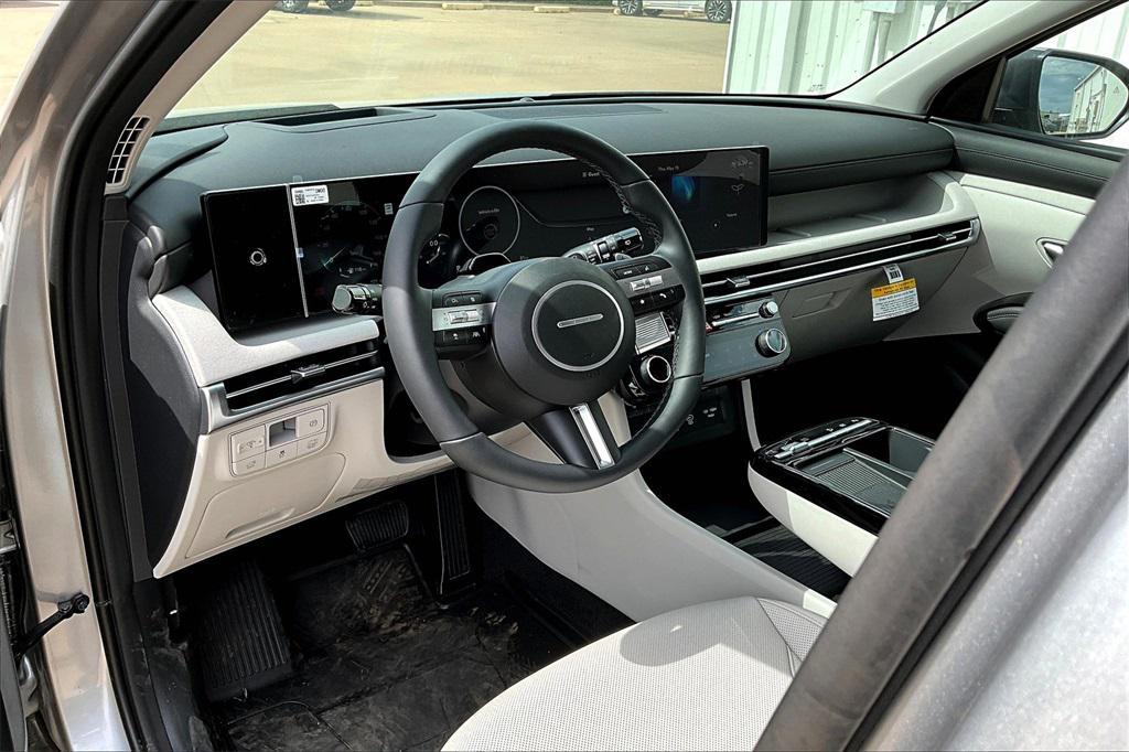 new 2025 Hyundai TUCSON Hybrid car, priced at $39,348