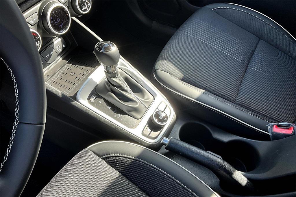 new 2025 Hyundai Venue car, priced at $24,529