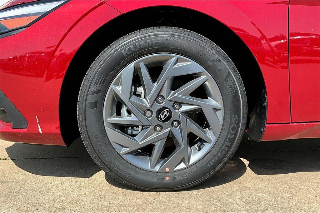 new 2025 Hyundai ELANTRA HEV car, priced at $23,221