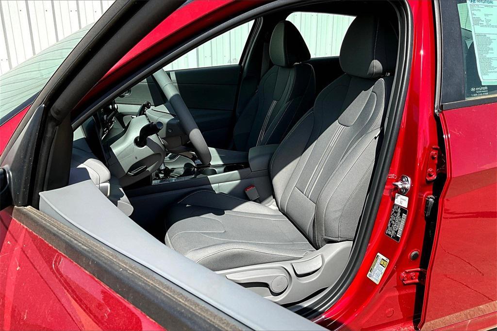 new 2025 Hyundai ELANTRA HEV car, priced at $23,221