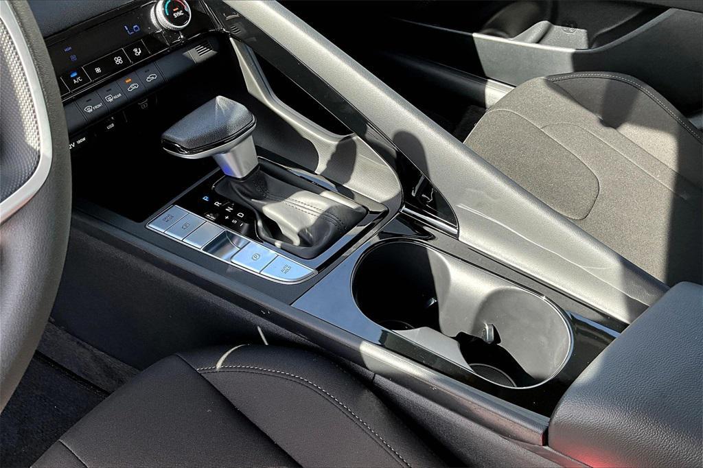 new 2025 Hyundai ELANTRA HEV car, priced at $23,221