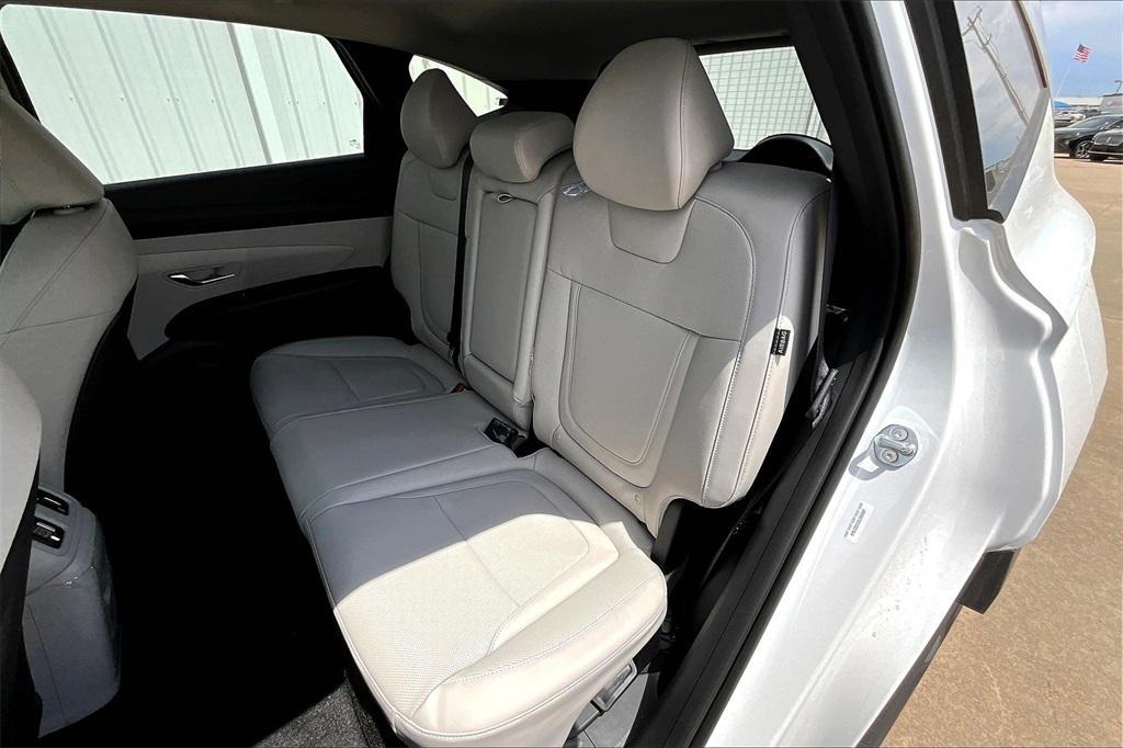 new 2025 Hyundai TUCSON Hybrid car, priced at $35,450