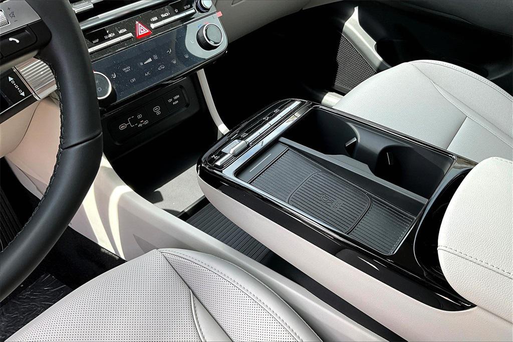 new 2025 Hyundai TUCSON Hybrid car, priced at $35,450