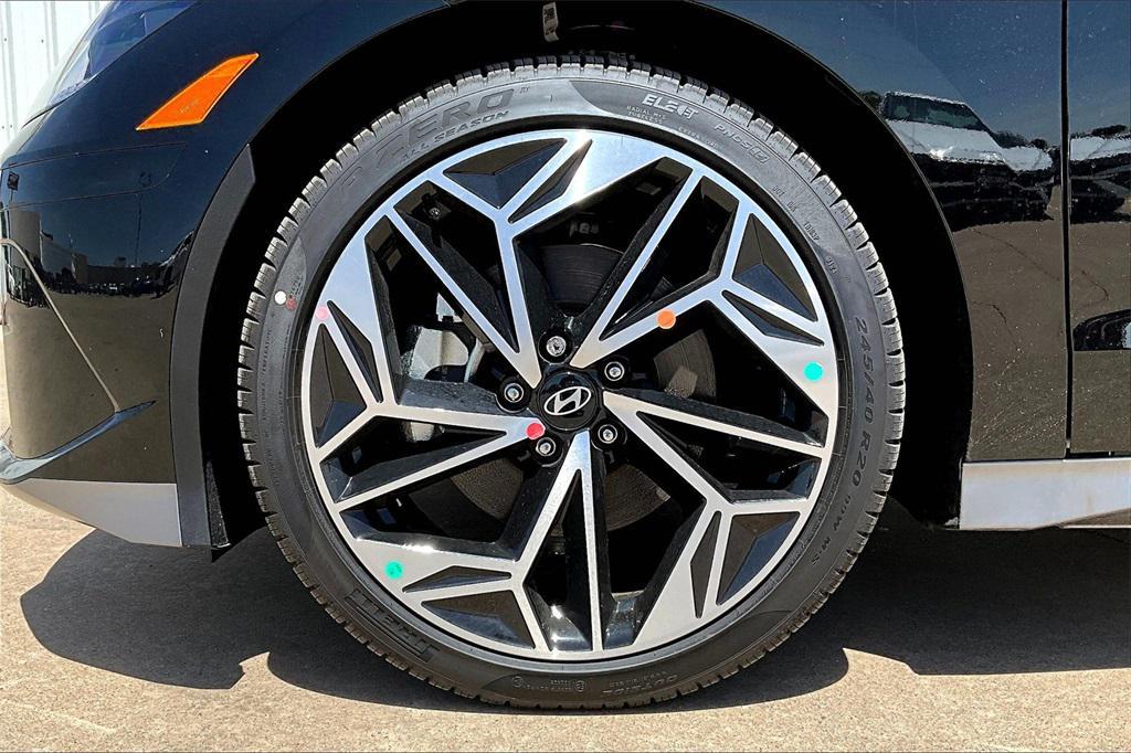 new 2025 Hyundai IONIQ 6 car, priced at $39,507
