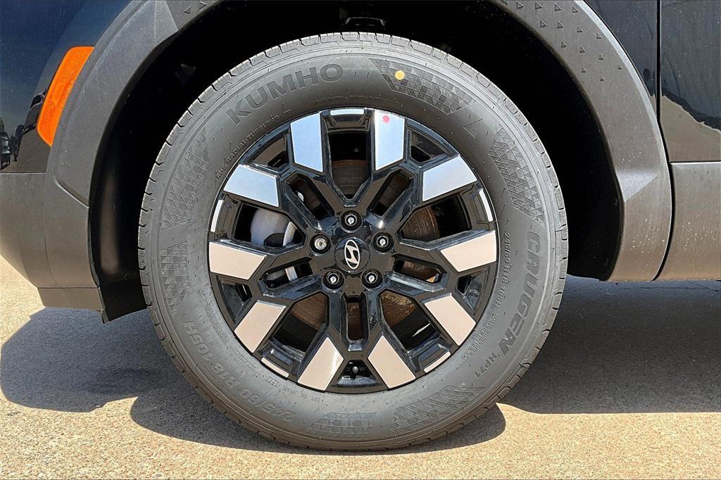 new 2025 Hyundai SANTA CRUZ car, priced at $28,505