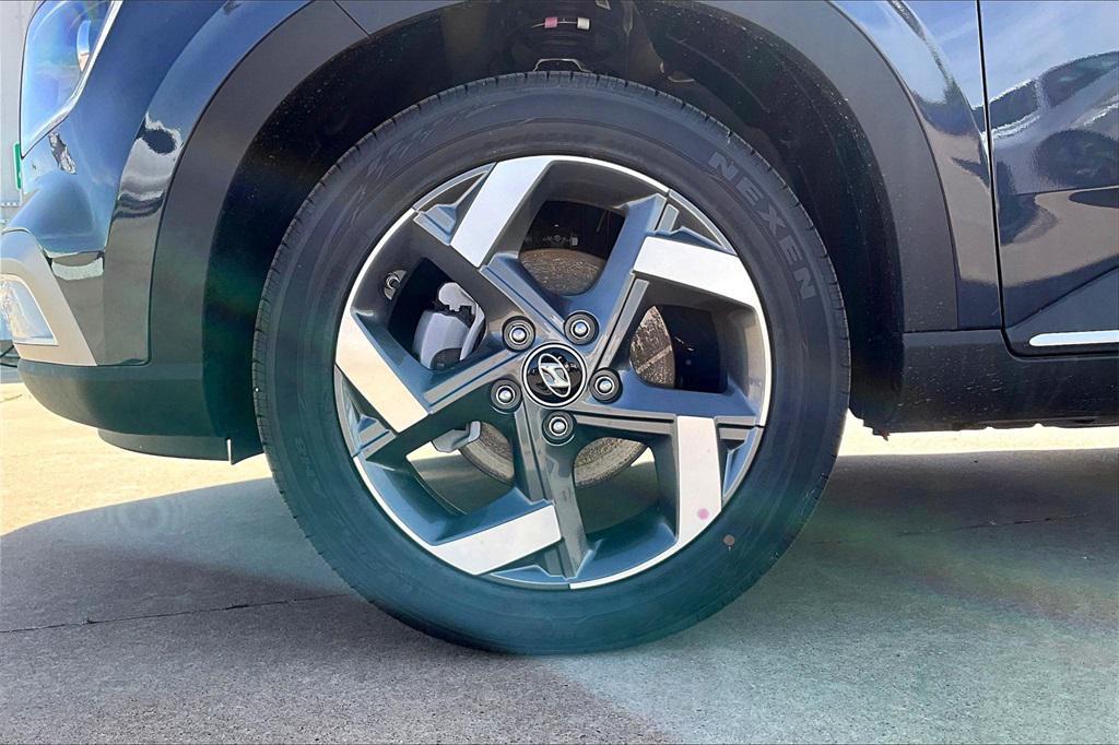 new 2025 Hyundai Venue car, priced at $24,415