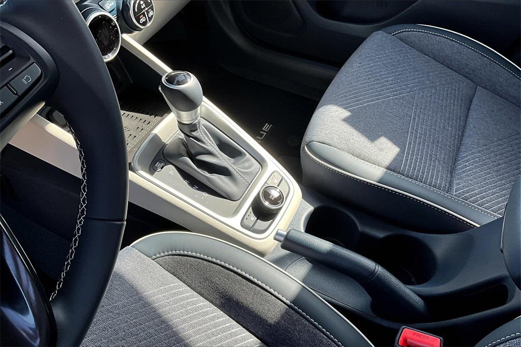 new 2025 Hyundai Venue car, priced at $24,415