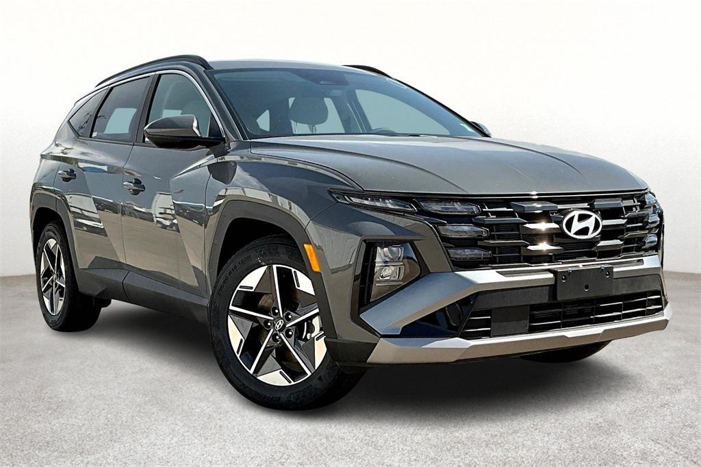 new 2025 Hyundai Tucson car, priced at $28,697